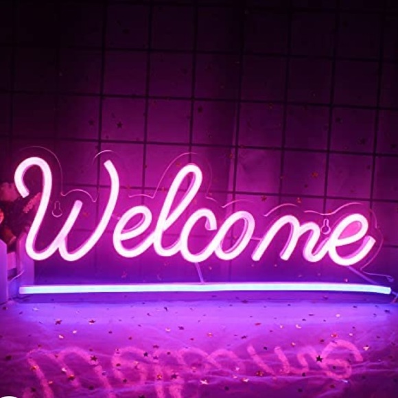 WELCOME TO MY CLOSET 💜🛍📦📫 - Picture 2 of 16